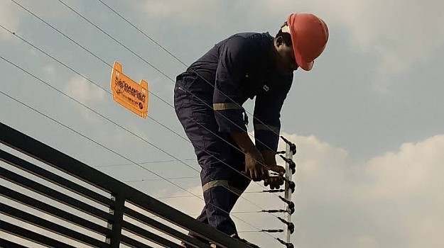 Electric fence installation